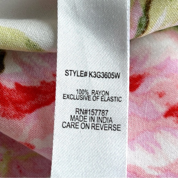 Jolie & Joy Floral Print Flutter Sleeves Party Dress - Picture 11 of 14